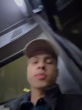 Eros lee online show from March 11, 2026, 3:44 am