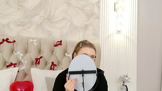 StacyHicks online show from February 12, 2026, 3:01 pm