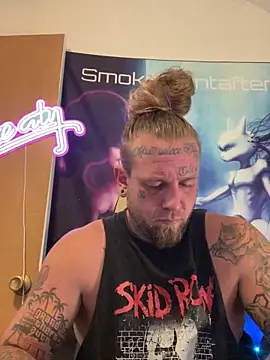 Smokebluntafterblunt online show from June 19, 2026, 3:18 pm