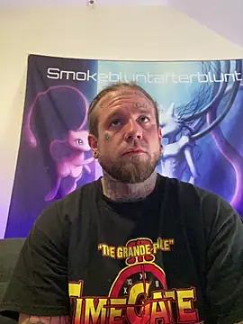 Smokebluntafterblunt online show from April 25, 2026, 9:01 am