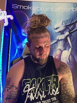 Smokebluntafterblunt online show from March 8, 2026, 3:32 am