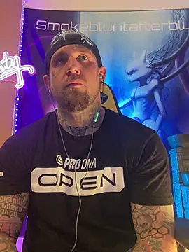 Smokebluntafterblunt online show from February 14, 2026, 12:00 am