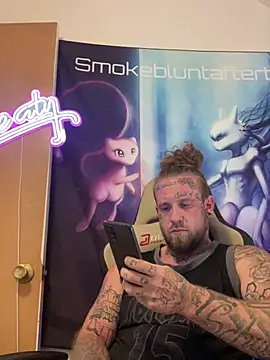 Smokebluntafterblunt online show from June 24, 2026, 9:01 pm