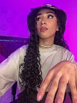 alahia pink online show from March 25, 2026, 3:17 am