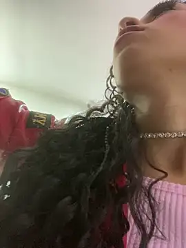 alahia pink online show from March 26, 2026, 4:00 am