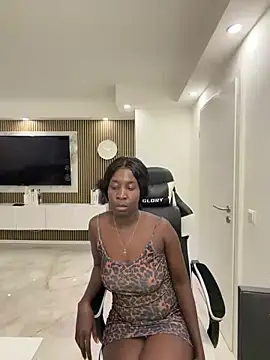 DarkQueenJoy online show from February 7, 2026, 8:06 pm