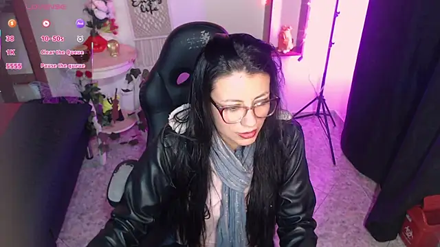 QueenRose94 online show from March 13, 2026, 12:21 pm