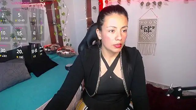 QueenRose94 online show from February 25, 2026, 3:56 pm