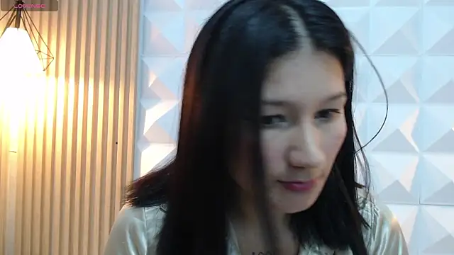  HIKARII  online show from February 9, 2026, 7:23 pm