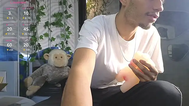 ItsZairen online show from June 10, 2026, 3:41 am
