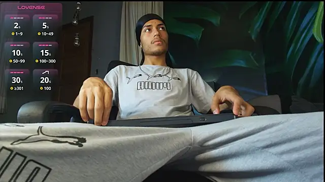 ItsZairen online show from February 10, 2026, 3:49 am