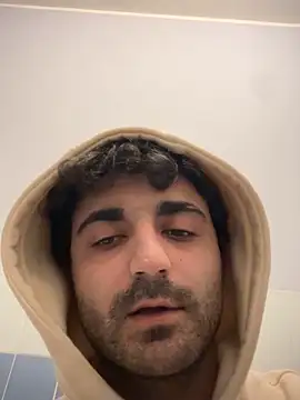 elia2711 online show from February 13, 2026, 5:46 pm