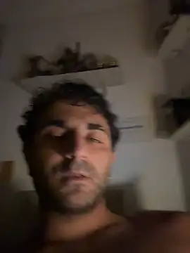 elia2711 online show from June 19, 2026, 2:50 am