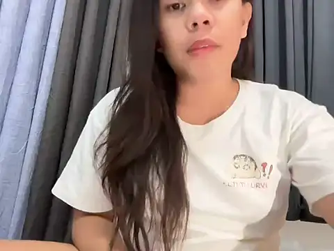 Snapshot of Mooree_naba chatting on June 11, 2026, 12:57 pm Mooree naba online show from June 11, 2026, 12:57 pm