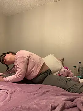 bunnionline online show from February 8, 2026, 6:33 am