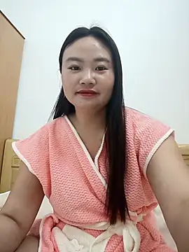 lisn-cute online show from April 8, 2026, 11:50 pm