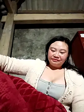 lisn-cute online show from February 19, 2026, 11:23 pm