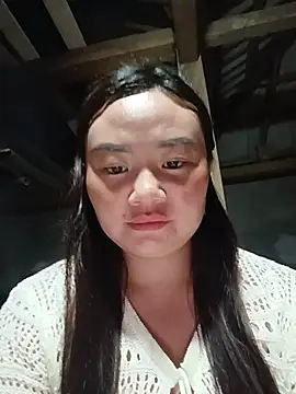 Snapshot of lisn-cute chatting on July 28, 2026, 1:21 pm lisn-cute online show from July 28, 2026, 1:21 pm