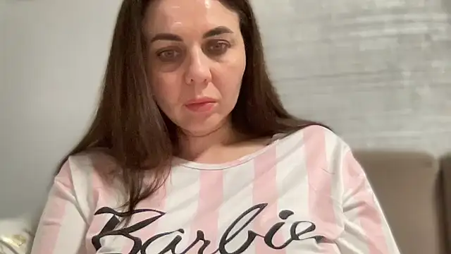 Darsy Rox online show from May 3, 2026, 7:50 pm