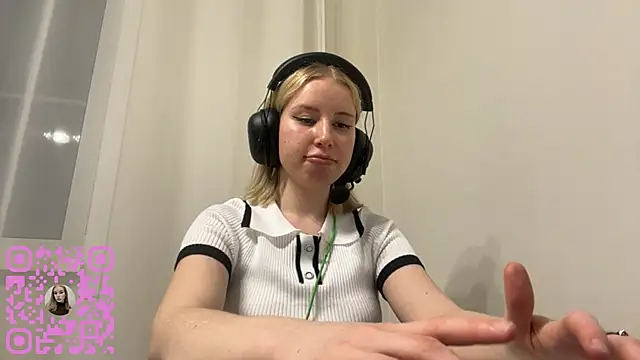 EuniceCazeau online show from February 7, 2026, 10:45 am