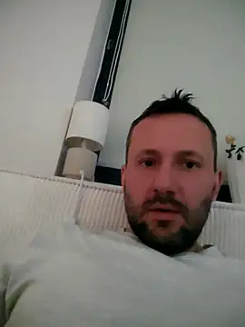 defaktor online show from February 20, 2026, 3:47 pm