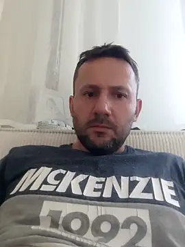 defaktor online show from May 23, 2026, 3:22 pm