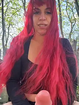 Snapshot of Roxysophie chatting on April 25, 2026, 2:36 pm Roxysophie online show from April 25, 2026, 2:36 pm