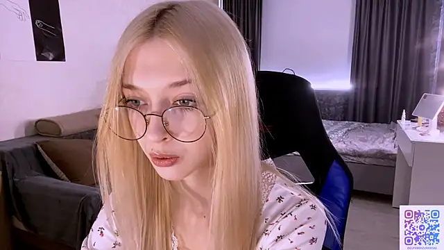 Snapshot of TaliCaan chatting on March 27, 2026, 11:11 am TaliCaan online show from March 27, 2026, 11:11 am