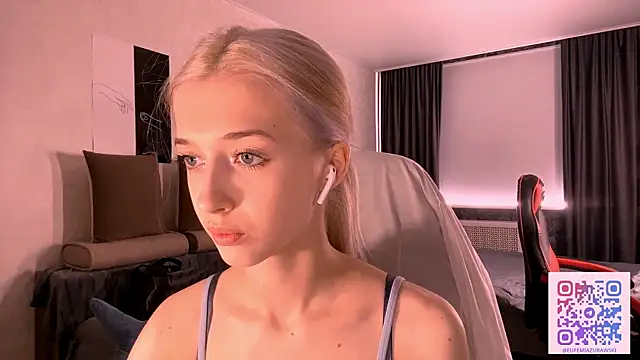 Snapshot of TaliCaan chatting on March 5, 2026, 11:07 am TaliCaan online show from March 5, 2026, 11:07 am