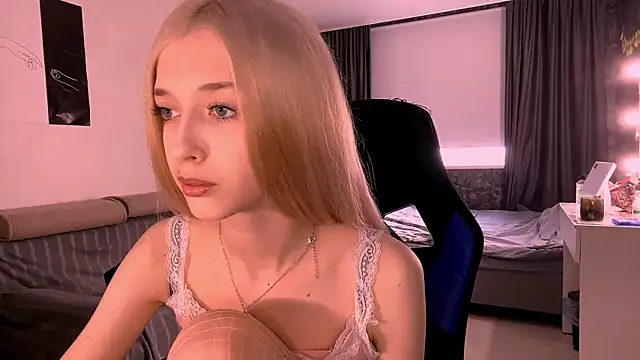 Snapshot of TaliCaan chatting on March 13, 2026, 12:21 pm TaliCaan online show from March 13, 2026, 12:21 pm