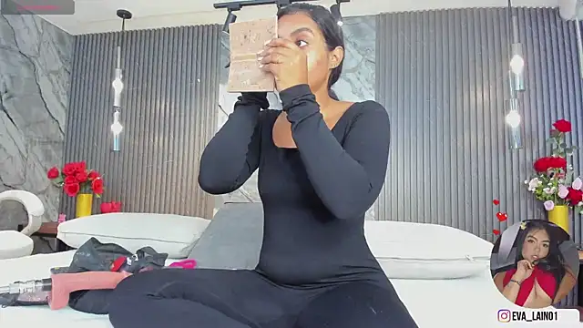 Snapshot of eva_lain chatting on March 19, 2026, 12:05 pm eva lain online show from March 19, 2026, 12:05 pm