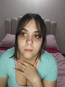 Snapshot of its_lauu_ chatting on March 14, 2026, 4:29 am its lauu online show from March 14, 2026, 4:29 am