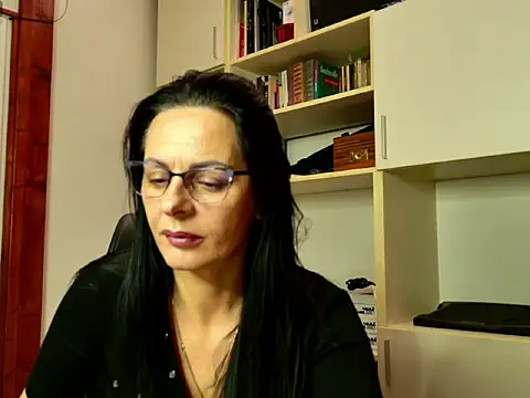 MiriamDelyn online show from February 22, 2026, 8:43 pm