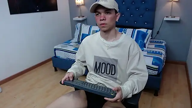 benjamine bitt online show from February 9, 2026, 7:01 pm