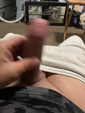 Bighardthrobbingcock4 online show from February 17, 2026, 12:41 am