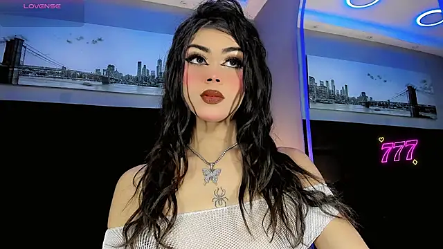 CuteMiaaa online show from June 25, 2026, 8:47 pm