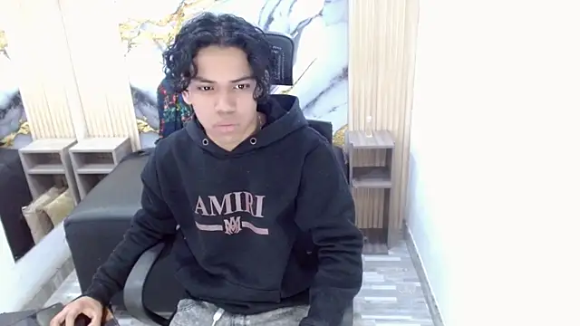 DaviidBuckx  online show from June 21, 2026, 2:17 am