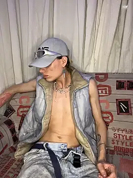 Sans02hMartin online show from February 8, 2026, 2:20 am