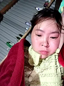 Snapshot of Yiyoongg chatting on March 25, 2026, 1:54 pm Yiyoongg online show from March 25, 2026, 1:54 pm