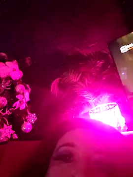 PIEKNAMISIA84 online show from February 8, 2026, 6:33 am