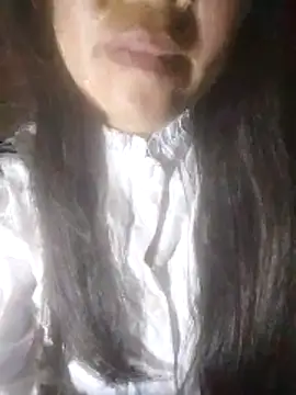 Snapshot of Yang-my- chatting on February 12, 2026, 1:11 pm Yang-my- online show from February 12, 2026, 1:11 pm