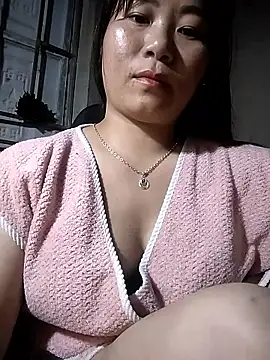 girl-bad102 online show from March 30, 2026, 5:36 pm