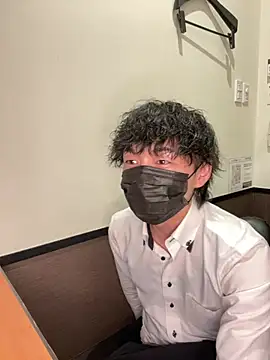 --ha-ru-- online show from February 28, 2026, 11:10 am