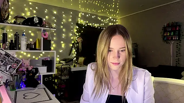 Snapshot of amily_sunray chatting on March 5, 2026, 1:40 pm amily sunray online show from March 5, 2026, 1:40 pm