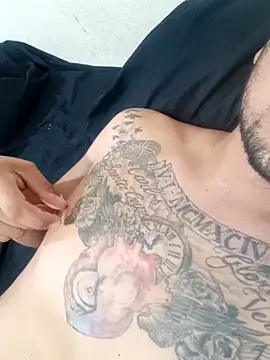 Snapshot of matt1804 chatting on March 25, 2026, 7:02 pm matt1804 online show from March 25, 2026, 7:02 pm