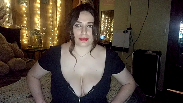 Snapshot of VelvetBrunetteXo chatting on March 20, 2026, 12:11 am VelvetBrunetteXo online show from March 20, 2026, 12:11 am