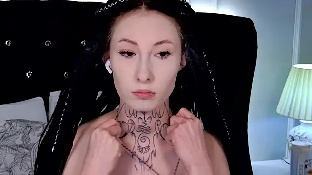 Snapshot of roxy_morrison_x chatting on March 21, 2026, 5:06 pm roxy morrison x online show from March 21, 2026, 5:06 pm