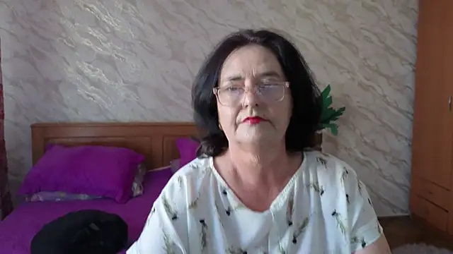 xMaryxAnne online show from June 27, 2026, 8:20 am