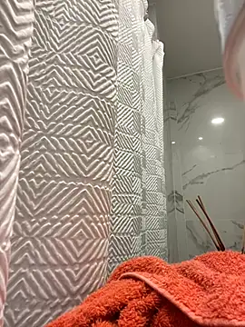 walquii online show from February 10, 2026, 1:04 am