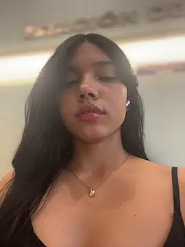 Snapshot of jadelaurent chatting on March 25, 2026, 4:06 pm jadelaurent online show from March 25, 2026, 4:06 pm